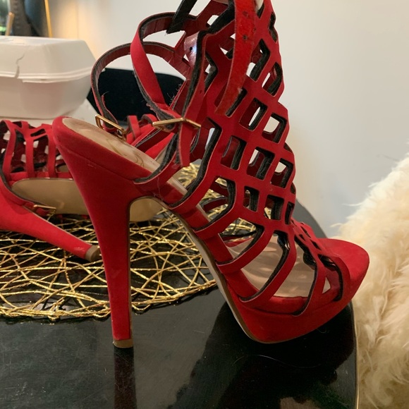 Red strappy heeled sandal - Picture 3 of 4